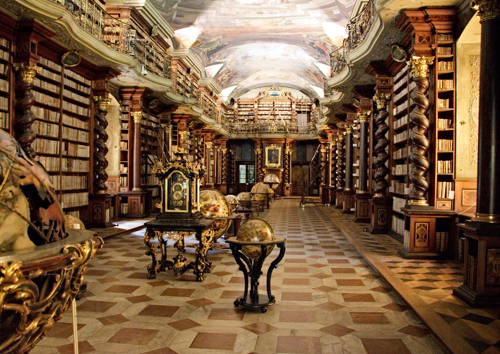 Clementinum_library2